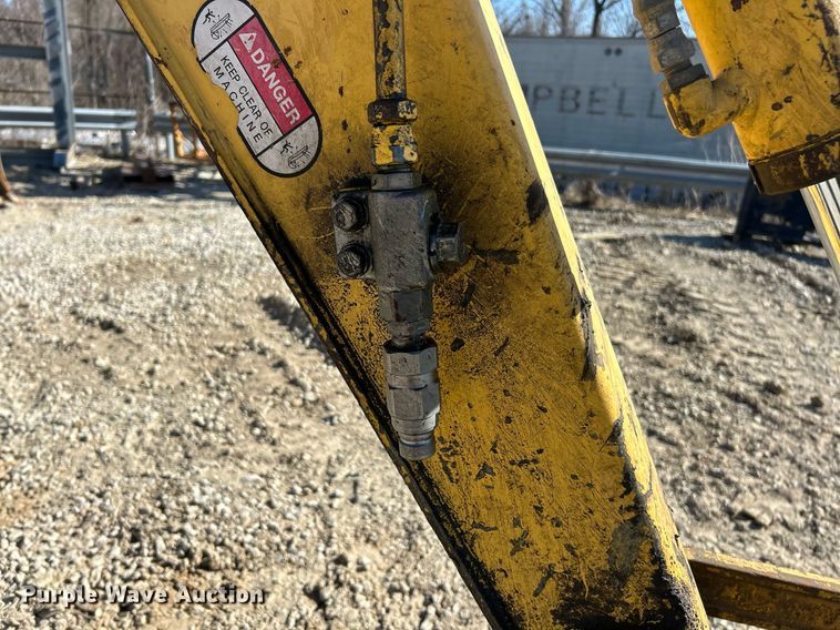 image for item EK2723 2012 New Holland E35B mini excavator