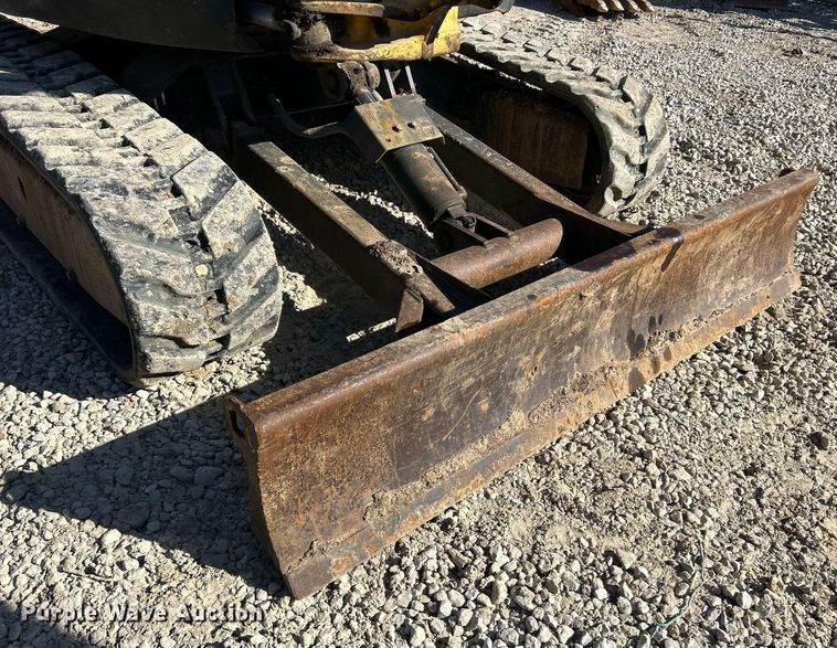 image for item EK2723 2012 New Holland E35B mini excavator