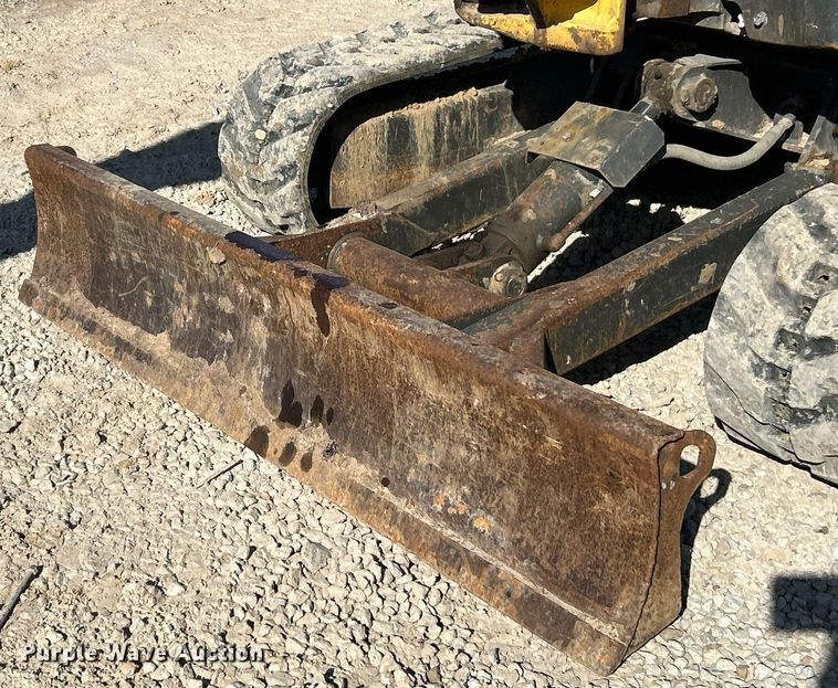 image for item EK2723 2012 New Holland E35B mini excavator