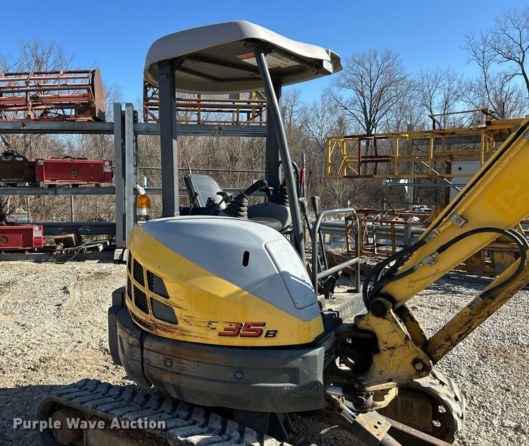 image for item EK2723 2012 New Holland E35B mini excavator