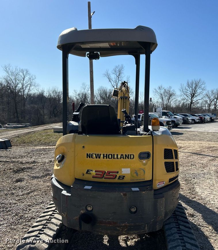 image for item EK2723 2012 New Holland E35B mini excavator