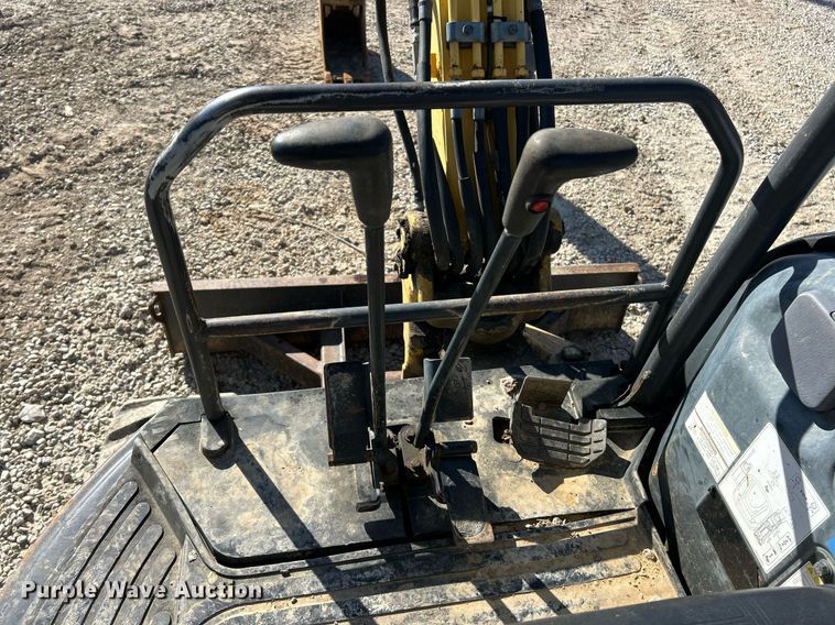 image for item EK2723 2012 New Holland E35B mini excavator