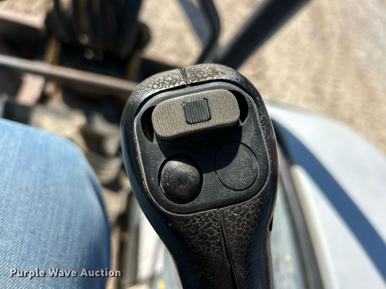 image for item EK2723 2012 New Holland E35B mini excavator