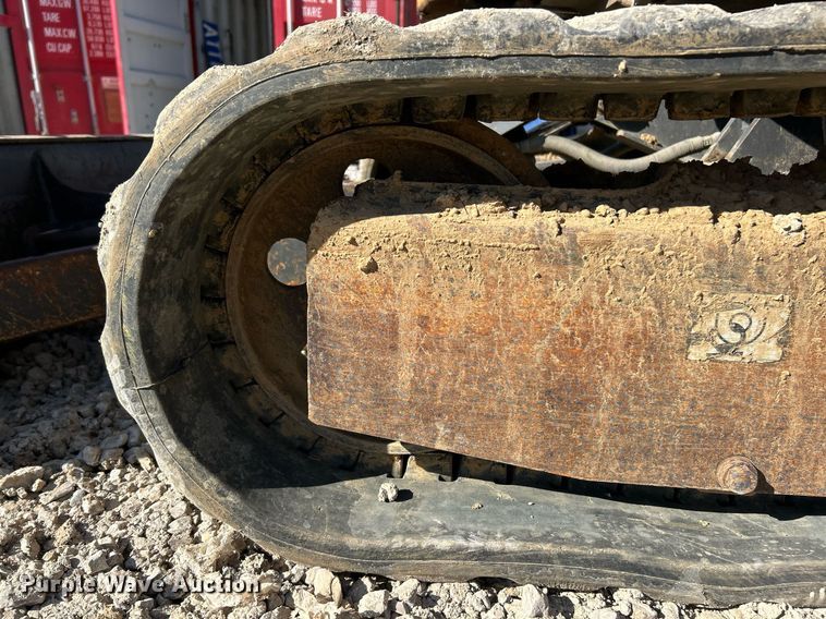 image for item EK2723 2012 New Holland E35B mini excavator