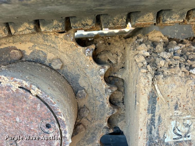 image for item EK2723 2012 New Holland E35B mini excavator