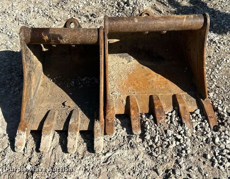 image for item EK2723 2012 New Holland E35B mini excavator