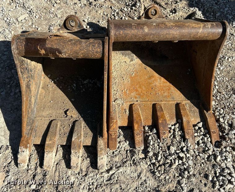 image for item EK2723 2012 New Holland E35B mini excavator