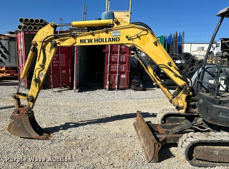 image for item EK2724 2013 New Holland E35B mini excavator
