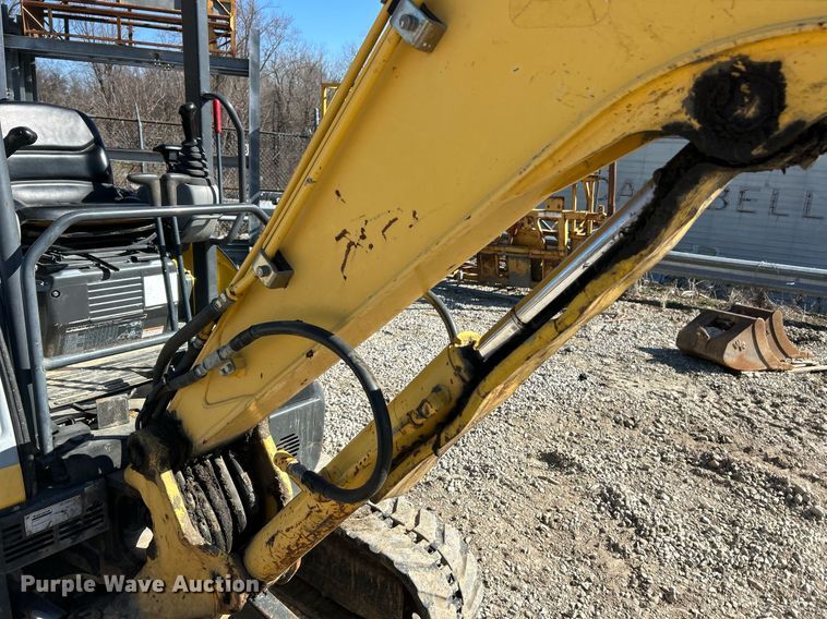 image for item EK2724 2013 New Holland E35B mini excavator
