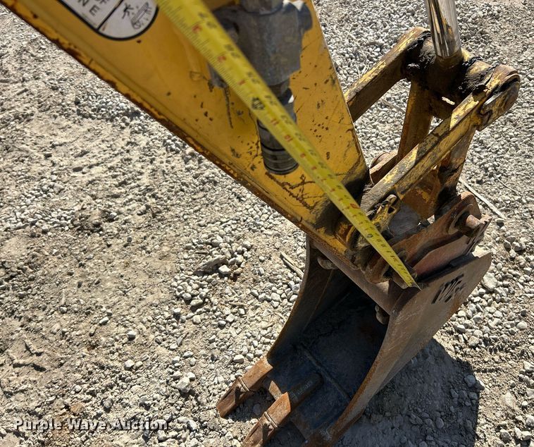 image for item EK2724 2013 New Holland E35B mini excavator