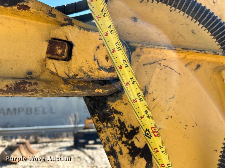 image for item EK2724 2013 New Holland E35B mini excavator