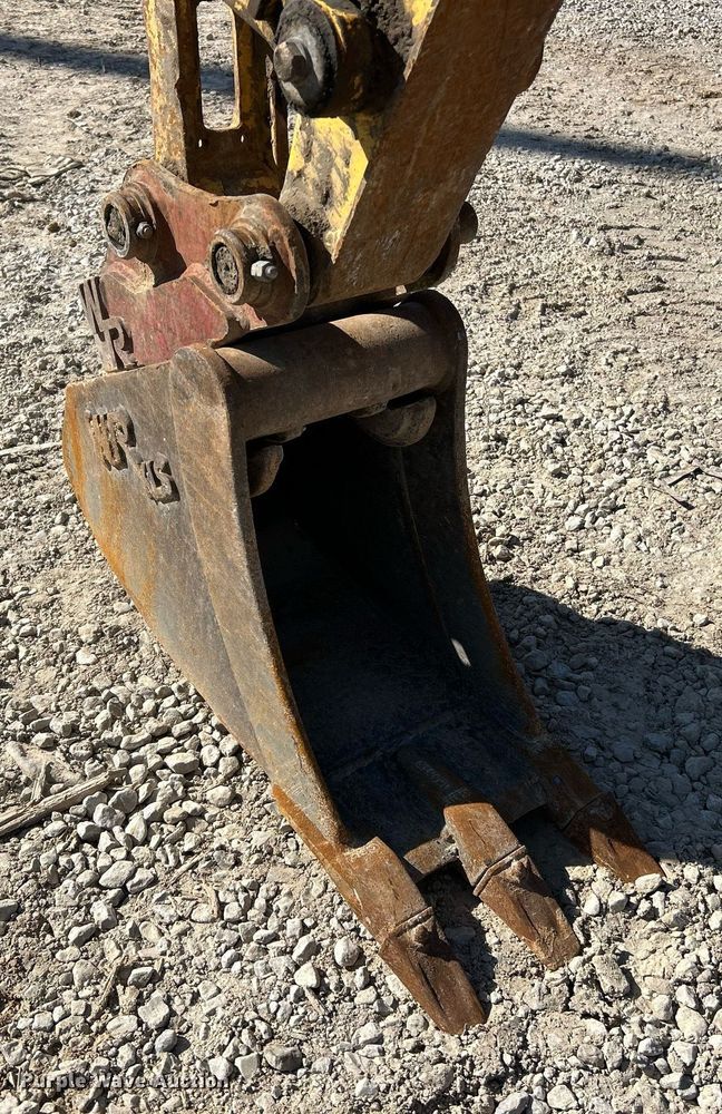 image for item EK2724 2013 New Holland E35B mini excavator