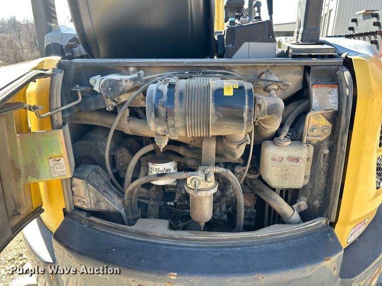 image for item EK2724 2013 New Holland E35B mini excavator