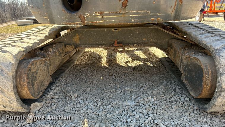 image for item EK2724 2013 New Holland E35B mini excavator