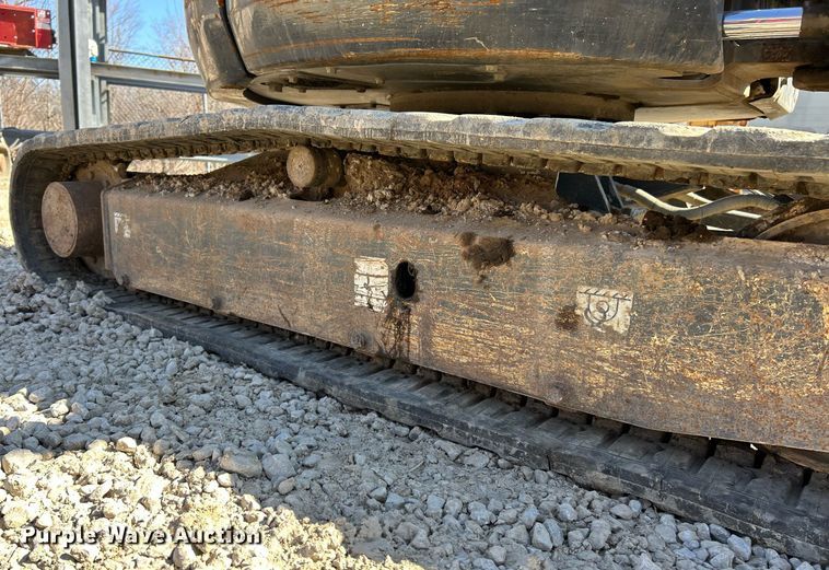 image for item EK2724 2013 New Holland E35B mini excavator