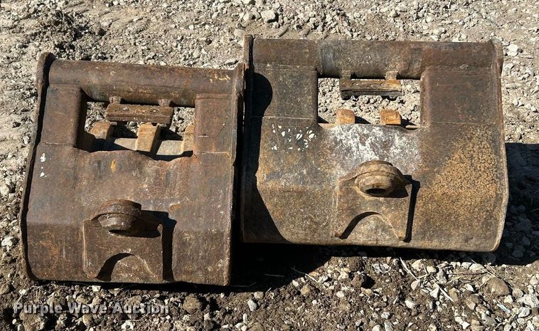 image for item EK2724 2013 New Holland E35B mini excavator