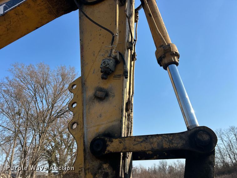 image for item EK2737 2003 Caterpillar 325C L excavator