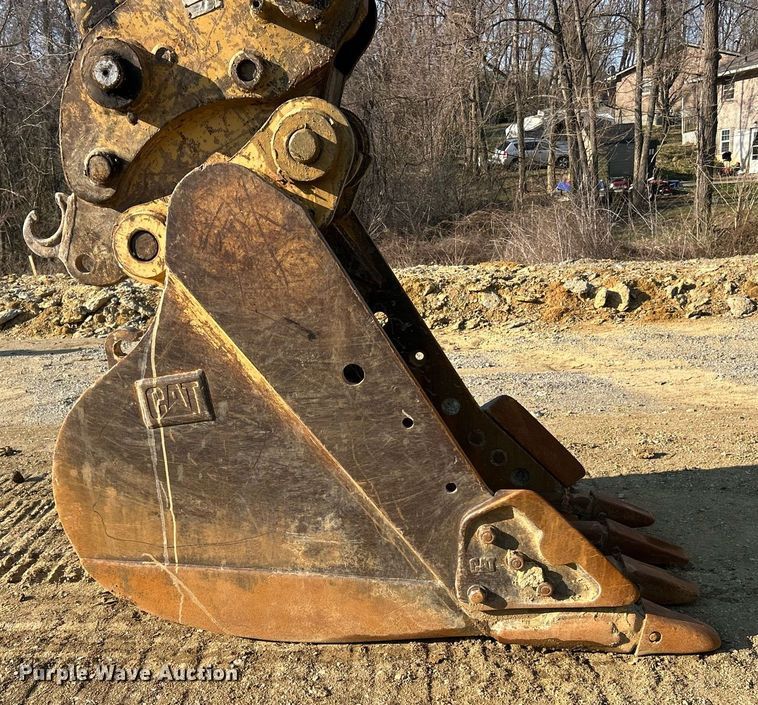 image for item EK2737 2003 Caterpillar 325C L excavator