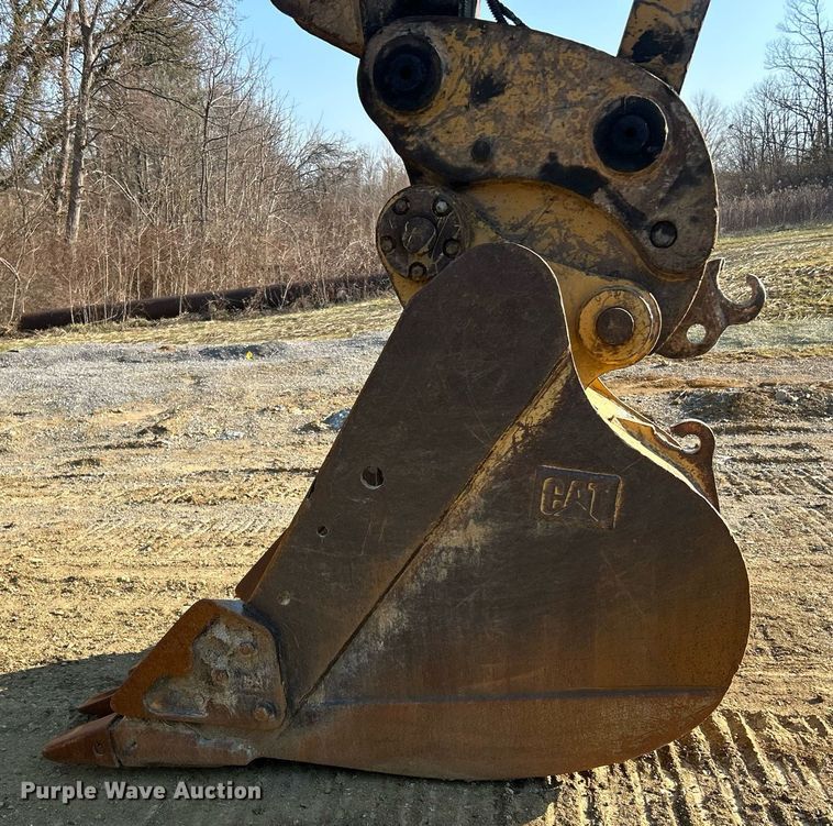 image for item EK2737 2003 Caterpillar 325C L excavator