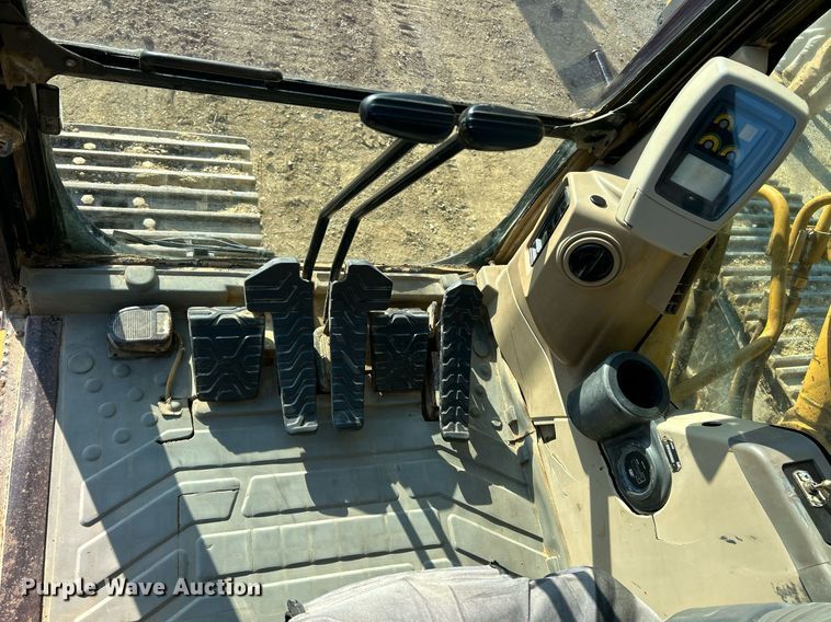 image for item EK2737 2003 Caterpillar 325C L excavator