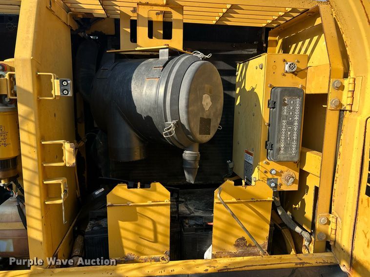 image for item EK2737 2003 Caterpillar 325C L excavator