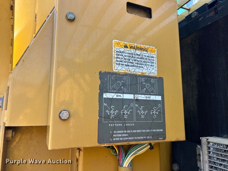 image for item EK2737 2003 Caterpillar 325C L excavator