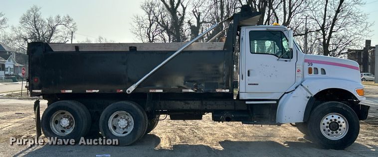 1999 Sterling L8511 dump truck in East St. Louis, IL | Item