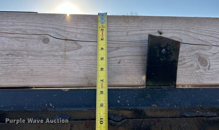 image for item EK2739 1999 Sterling L8511 dump truck