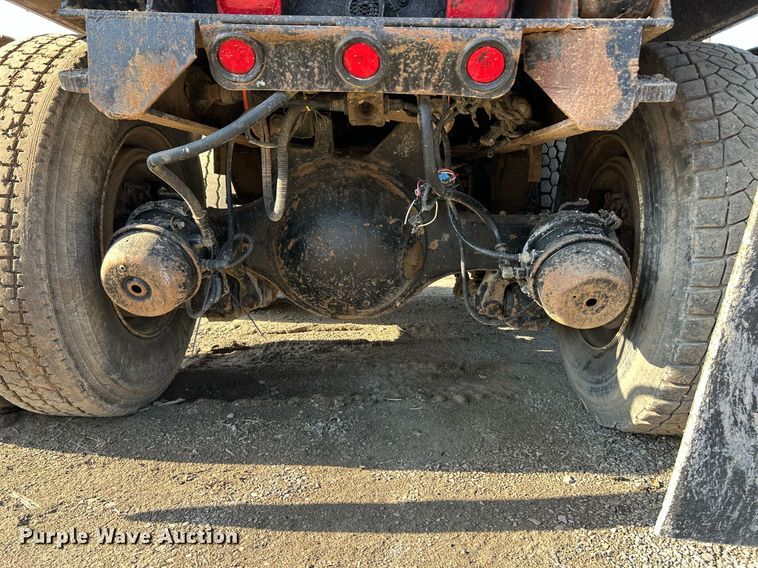 image for item EK2739 1999 Sterling L8511 dump truck