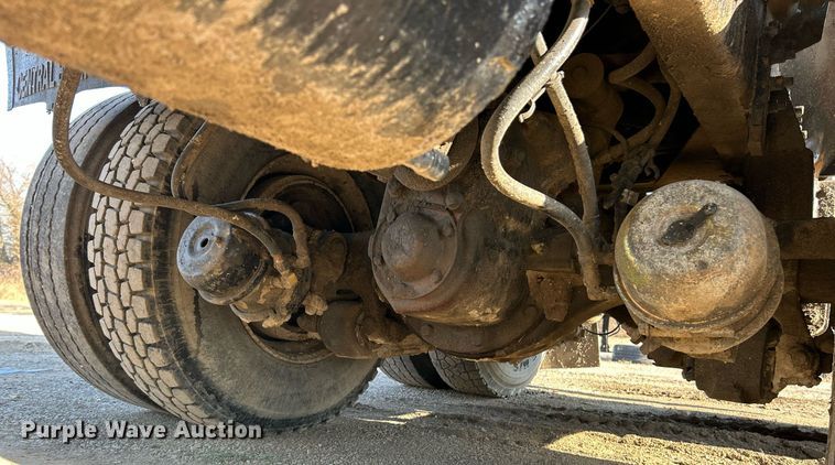 image for item EK2739 1999 Sterling L8511 dump truck