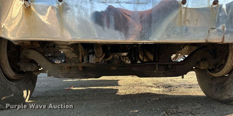 image for item EK2739 1999 Sterling L8511 dump truck