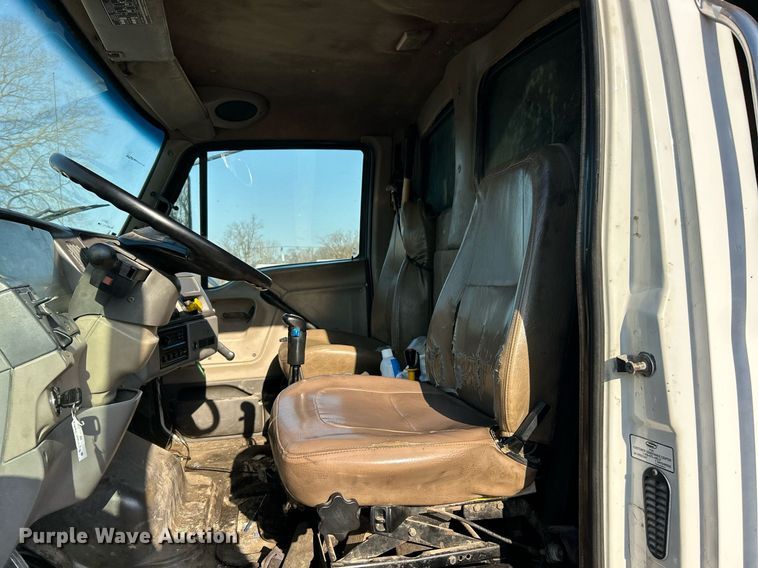 image for item EK2739 1999 Sterling L8511 dump truck