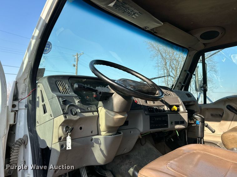 image for item EK2739 1999 Sterling L8511 dump truck