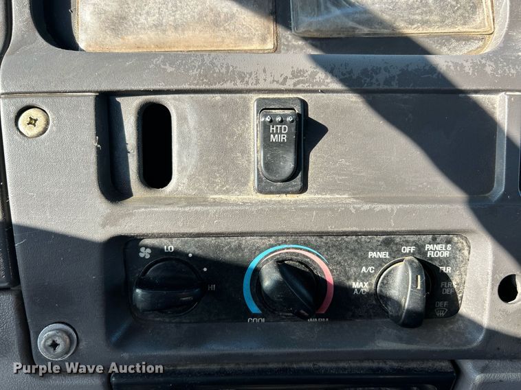 image for item EK2739 1999 Sterling L8511 dump truck