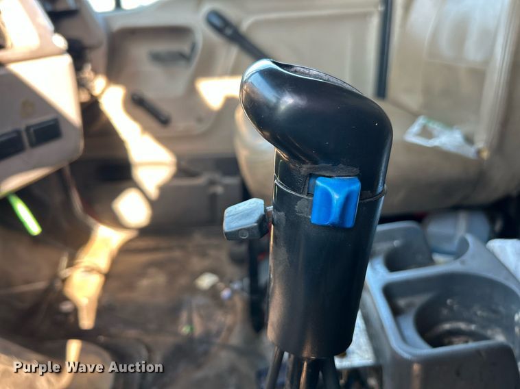 image for item EK2739 1999 Sterling L8511 dump truck