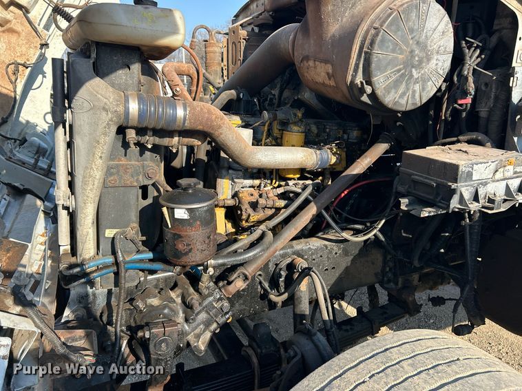 image for item EK2739 1999 Sterling L8511 dump truck