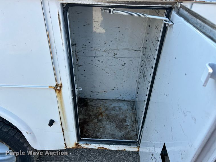 image for item EK2740 2012 Dodge Ram 5500 bucket truck