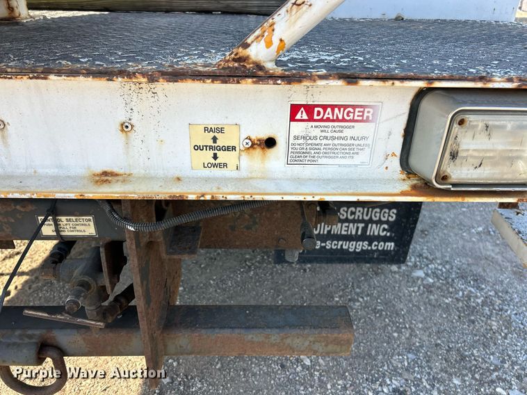 image for item EK2740 2012 Dodge Ram 5500 bucket truck