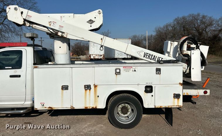 image for item EK2740 2012 Dodge Ram 5500 bucket truck