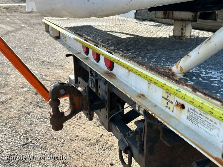 image for item EK2740 2012 Dodge Ram 5500 bucket truck