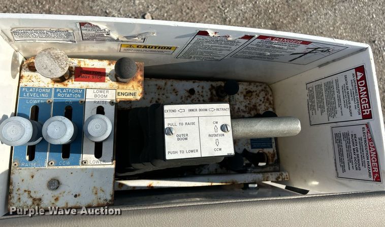 image for item EK2740 2012 Dodge Ram 5500 bucket truck