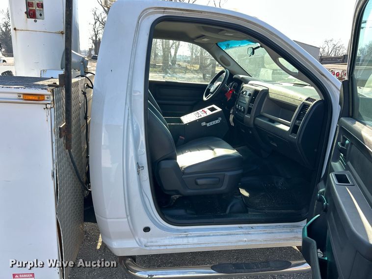 image for item EK2740 2012 Dodge Ram 5500 bucket truck