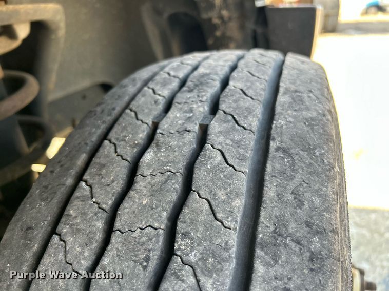 image for item EK2740 2012 Dodge Ram 5500 bucket truck