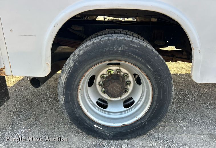 image for item EK2740 2012 Dodge Ram 5500 bucket truck