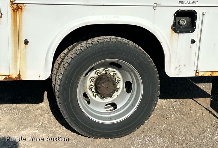 image for item EK2740 2012 Dodge Ram 5500 bucket truck