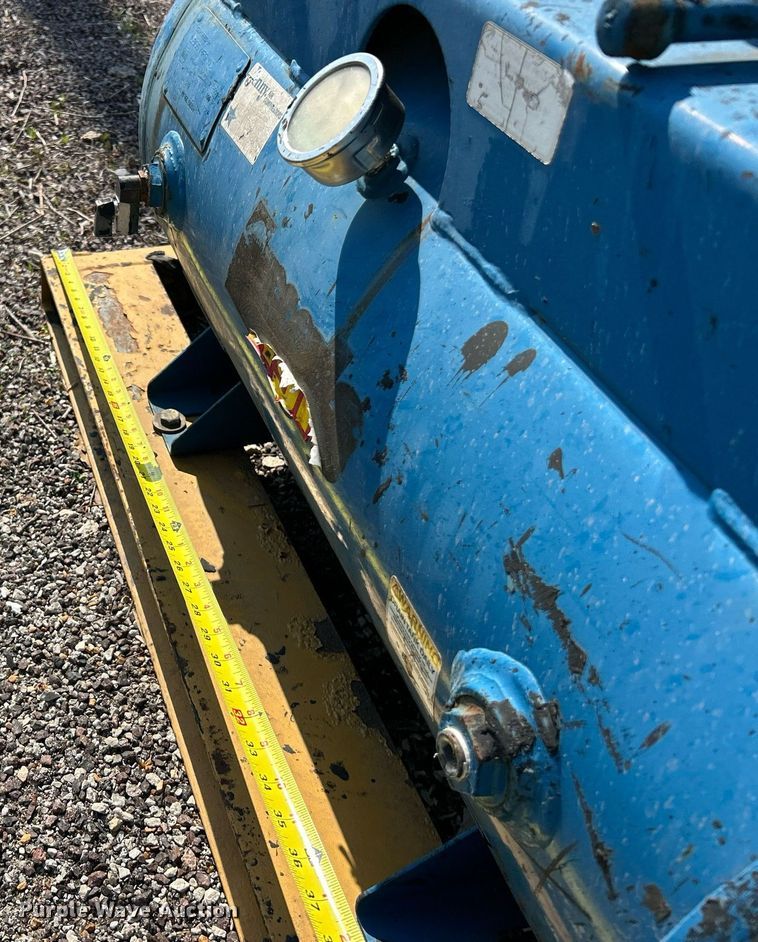 image for item EK2742 Seal-Rite seal tank