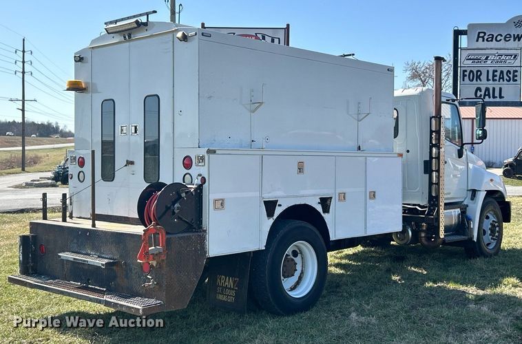 image for item EK2752 2013 Hino 338 utility / service truck