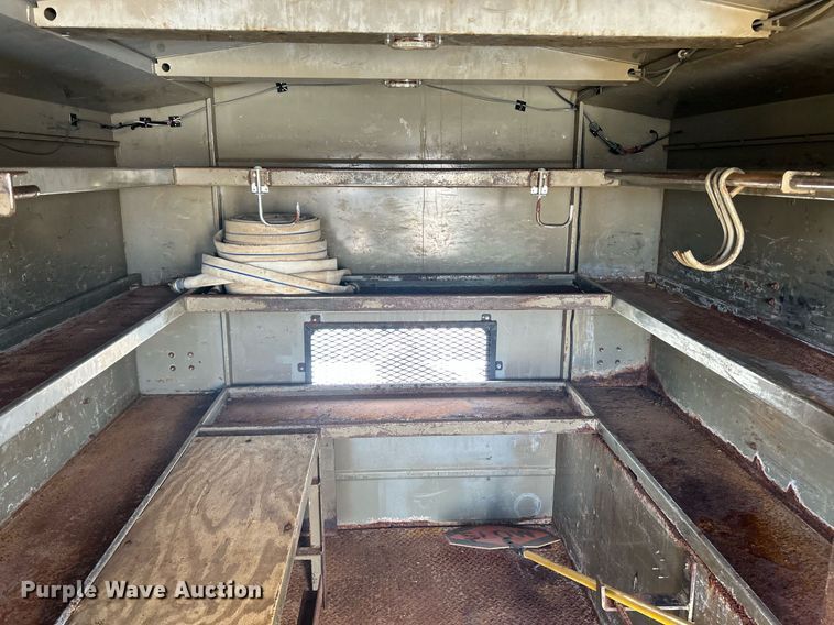 image for item EK2752 2013 Hino 338 utility / service truck