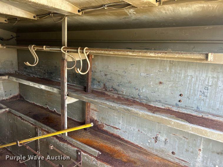 image for item EK2752 2013 Hino 338 utility / service truck