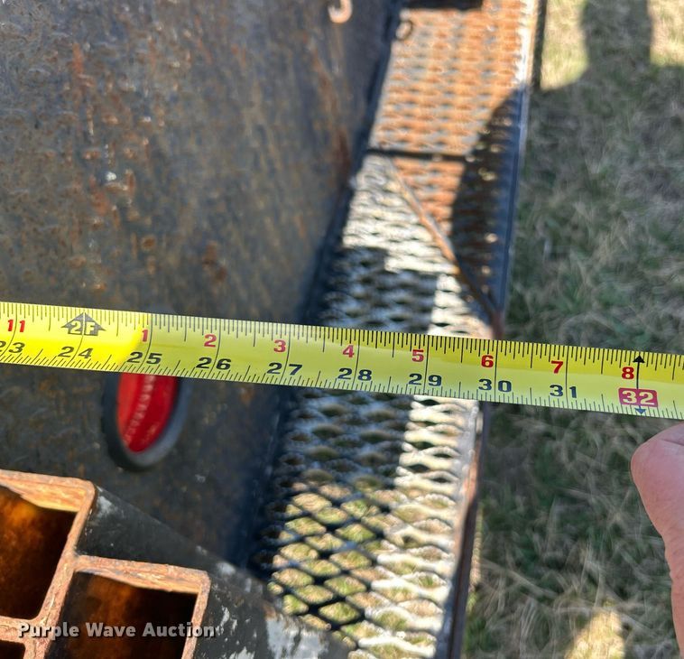 image for item EK2752 2013 Hino 338 utility / service truck